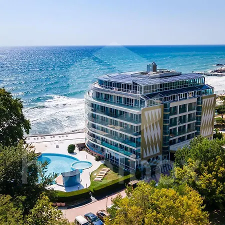 Hotell Sirius - Free Access Saints Constantine and Helena
