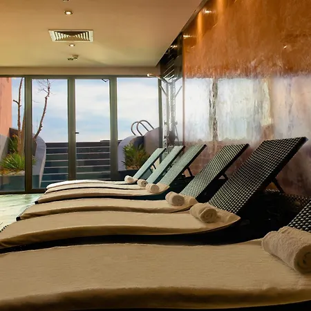 Hotel Sirius - Free Access