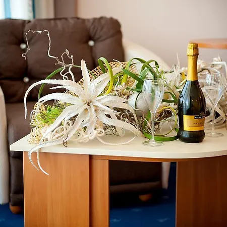 Sirius - Free Access Hotel